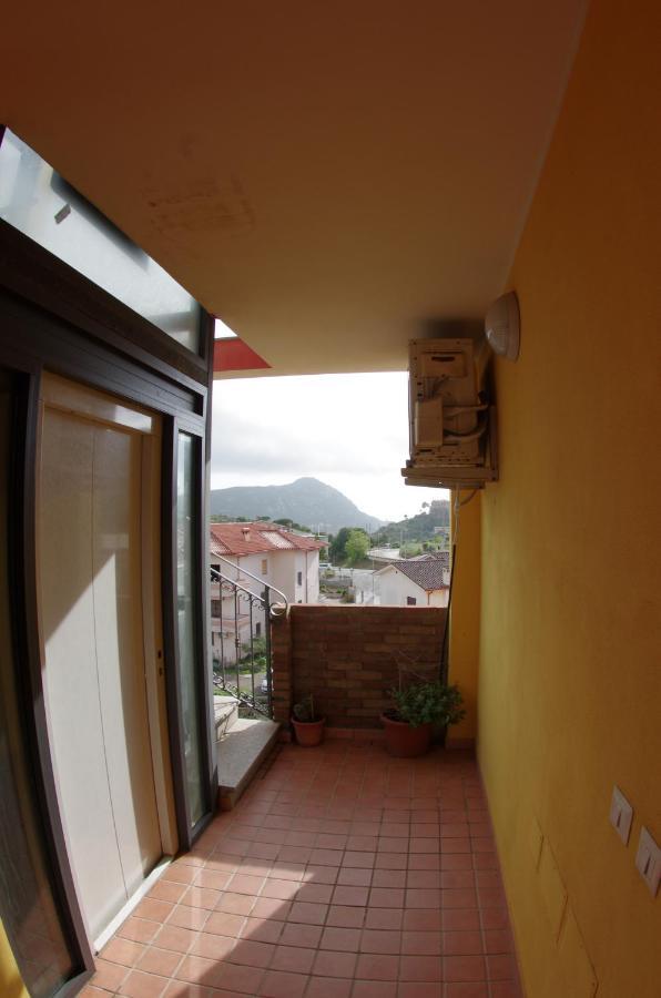 Pozzo Sella Aparthouse - Tramonto Sulla Miniera Iglesias Eksteriør bilde